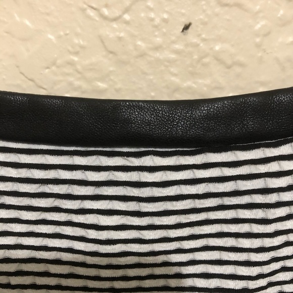 Calvin Klein Black and White Stripe Blouse - Picture 5 of 9